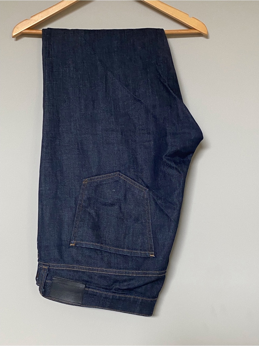 Citizens Of Humanity The SID Straight Fit mens Jeans in Dark Blue